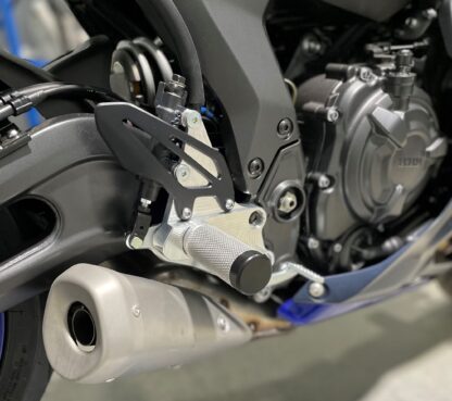 Solid Rearsets for Yamaha R7