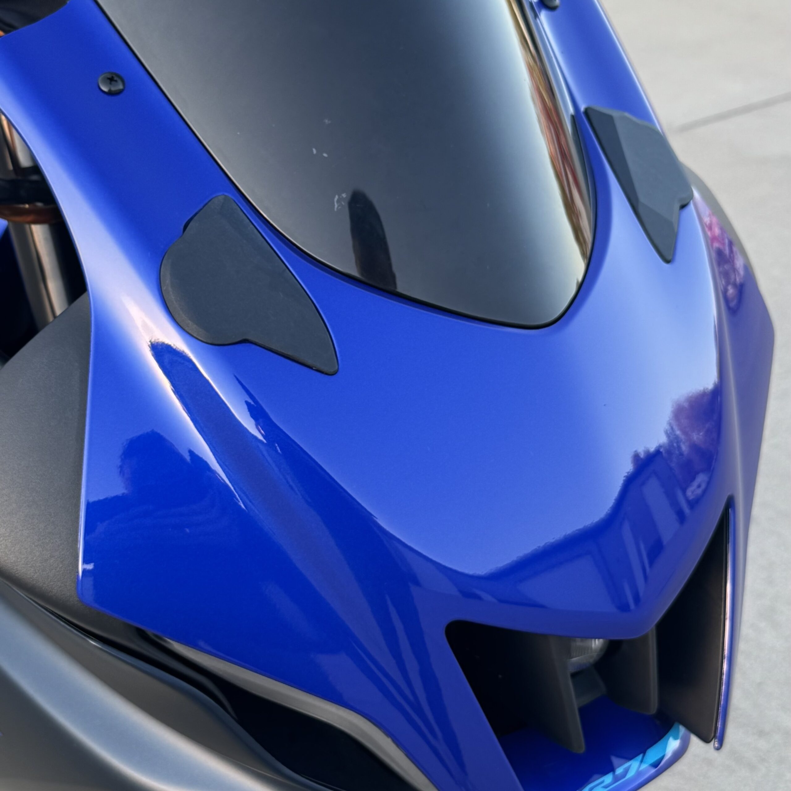R7 Mirror Block Off