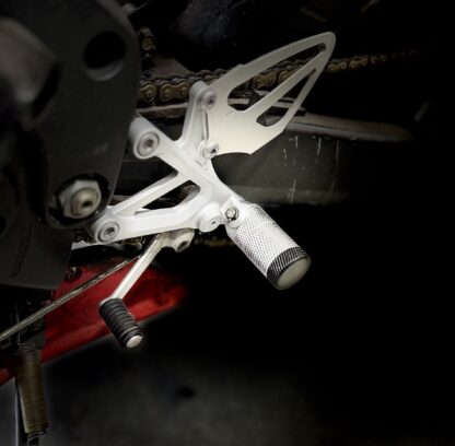 Outlaw Stunt Pegs for F4i - Image 3