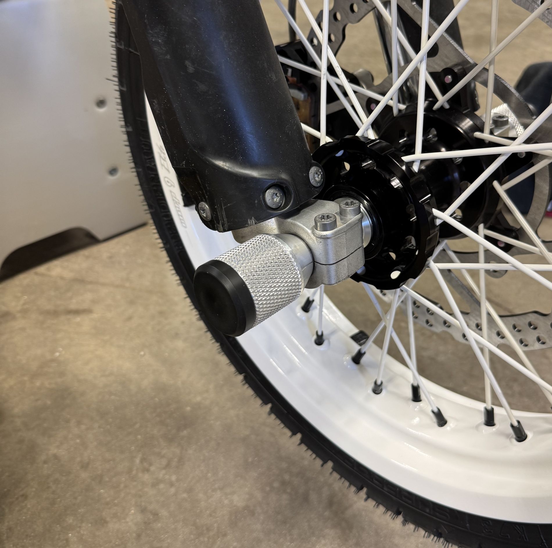 Stark Varg Knurled Axle Peg Front
